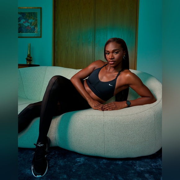 🔥🔥 Nike Indy Women's Light-Suppprt Padded V-Neck Black Sports Bra - Picture 6 of 10